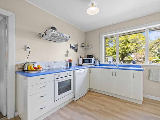 87 Aorangi Road, Bryndwr