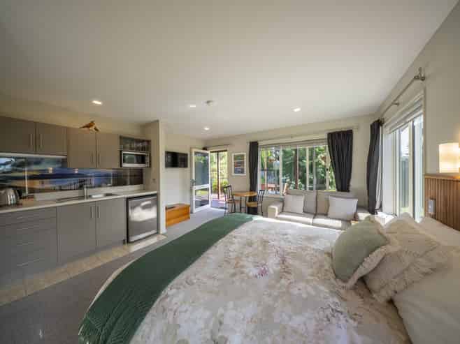 13 and 15 Melland Place, Te Anau