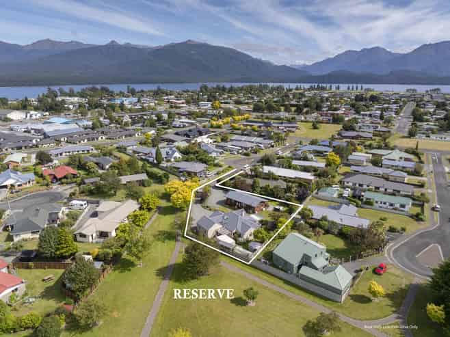 13 and 15 Melland Place, Te Anau
