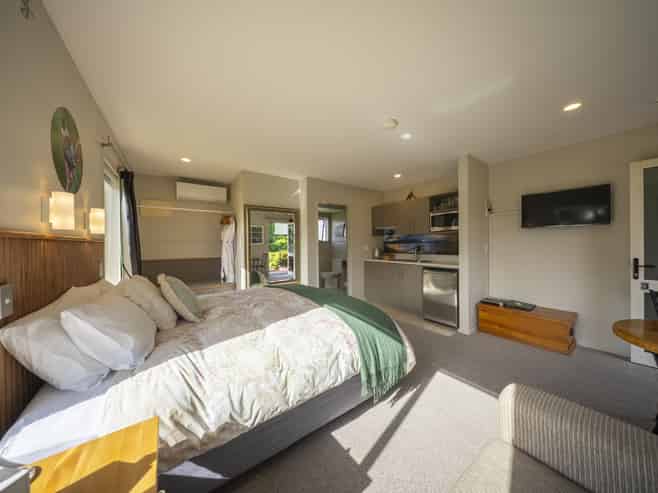 13 and 15 Melland Place, Te Anau