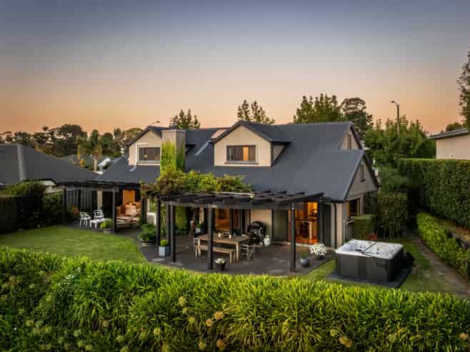 65 Hikanui Drive, Havelock North