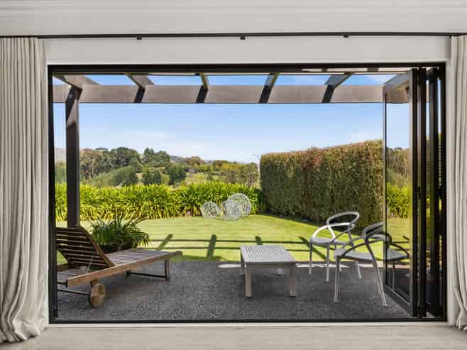 65 Hikanui Drive, Havelock North