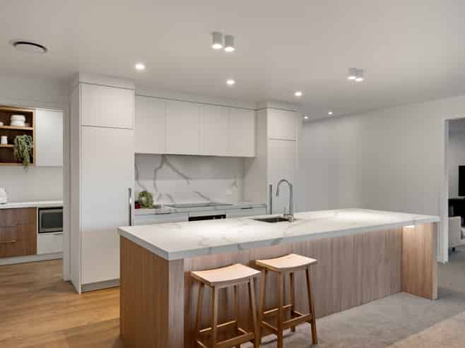 18 Winslow Court, Huntington