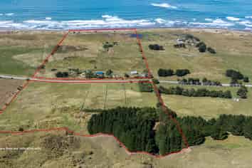 212 Flat Point Road, Flat Point