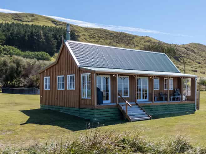 212 Flat Point Road, Flat Point