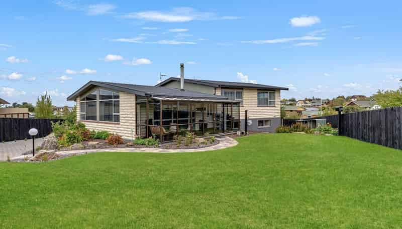 150 Pages Road, Marchwiel