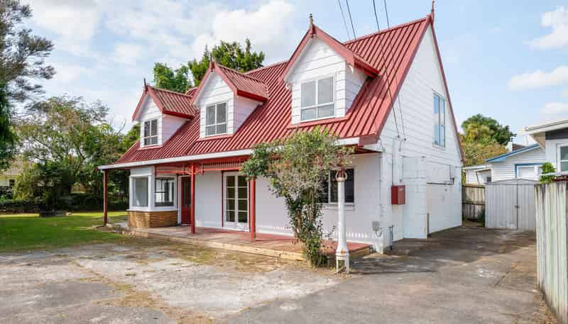 16 Knighton Road, Hillcrest