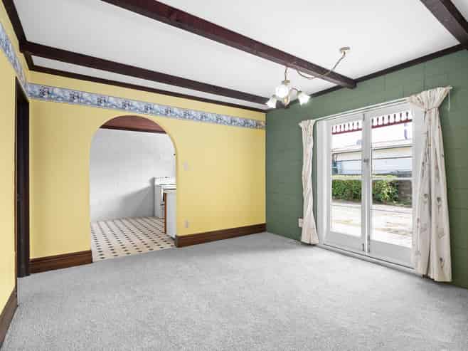 16 Knighton Road, Hillcrest