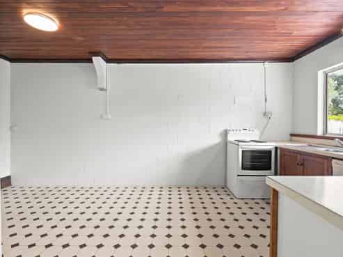 16 Knighton Road, Hillcrest