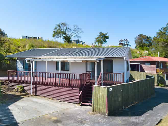 76A Chilcott Road, Henderson