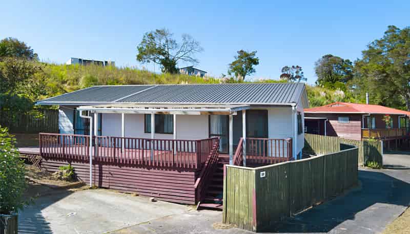 1/76 Chilcott Road, Henderson