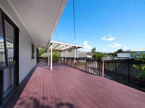 1/76 Chilcott Road, Henderson