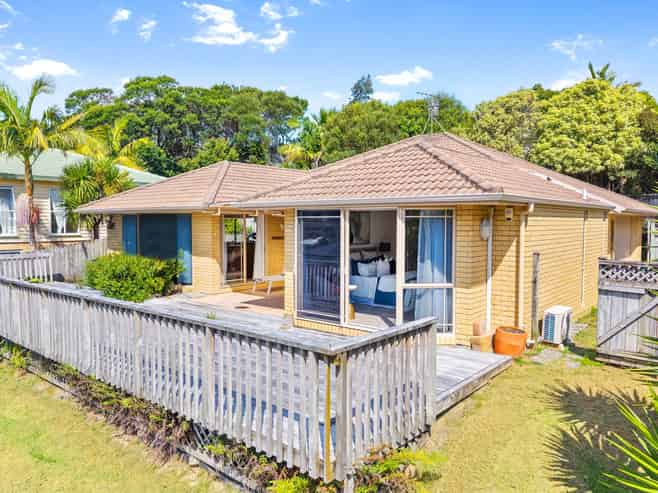 2 Greenleaf Way, Northcross