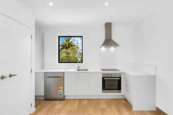 2/500 Te Atatu Road, Te Atatu Peninsula