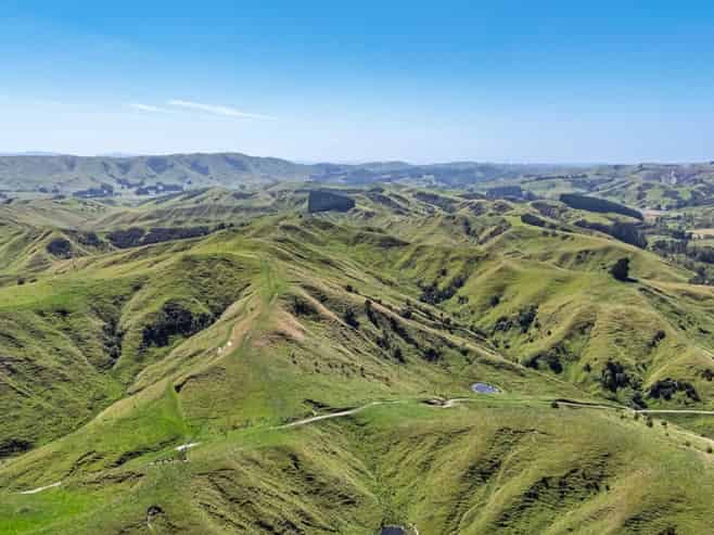 1823 Opaki Kaiparoro Road, Mauriceville