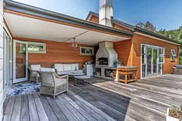 1823 Opaki Kaiparoro Road, Mauriceville