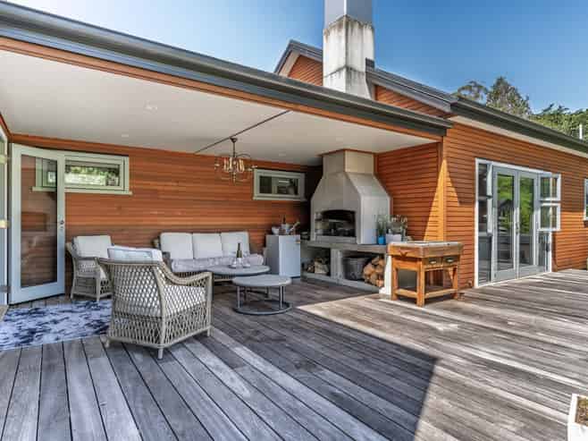 1823 Opaki Kaiparoro Road, Mauriceville