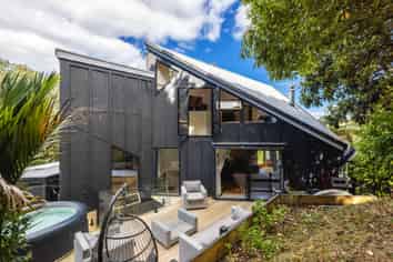 39 Wilma Road, Ostend