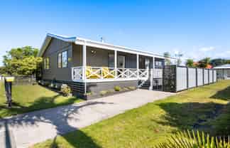 305a Chartwell Avenue, Whangamata