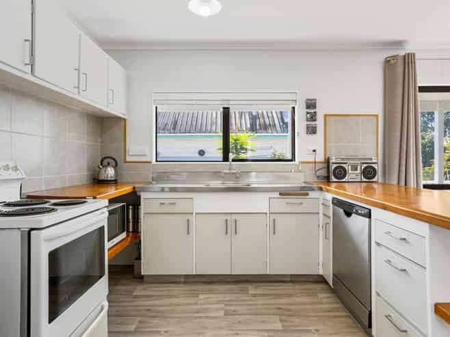 305a Chartwell Avenue, Whangamata