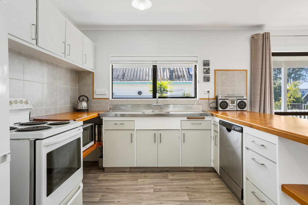Fresh, Fully Renovated and Ready for You - Ansicht 5