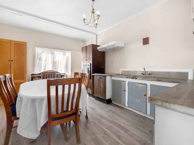 3B Fulton Crescent, Otara