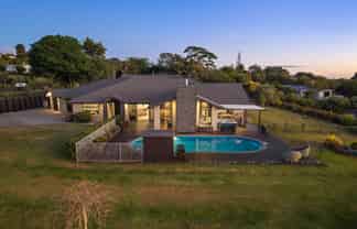 11 Bernora Crescent, Bombay