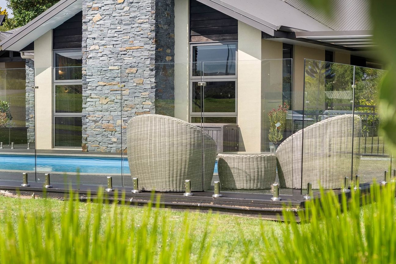 BRICK BEAUTY WITH DUAL LIVING - Mehr