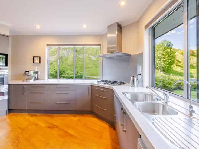 1127 Pourerere Road, Omakere