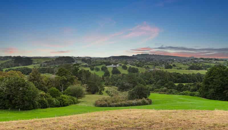 1 Donald Gavin Way, 52 & 61 Gordon Francis Drive, Pukekohe East