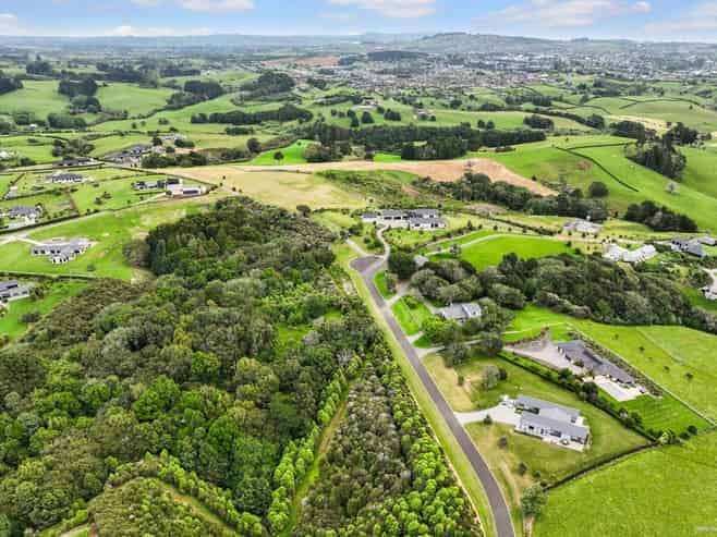1 Donald Gavin Way, 52 & 61 Gordon Francis Drive, Pukekohe East