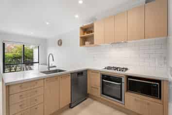 5 Pepene Avenue, Conifer Grove