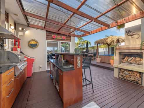 1 Liberty Crescent, Beachlands