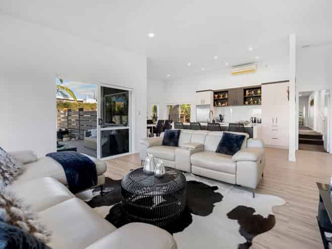 1 Liberty Crescent, Beachlands