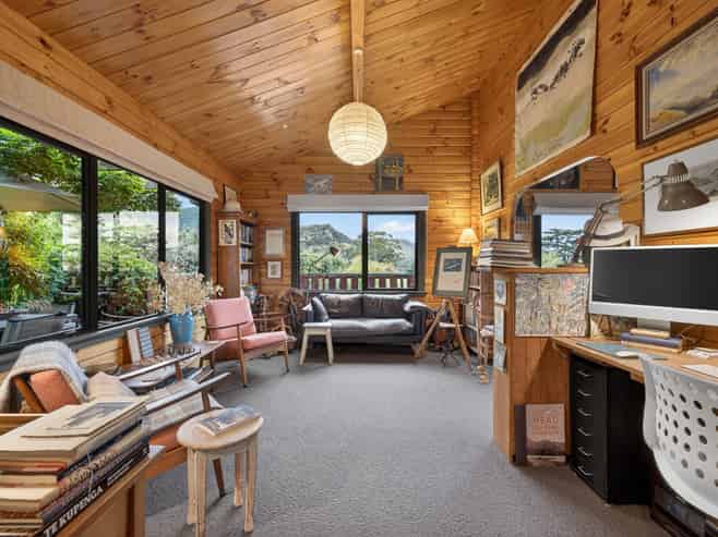 35 Merlincote Crescent, Governors Bay