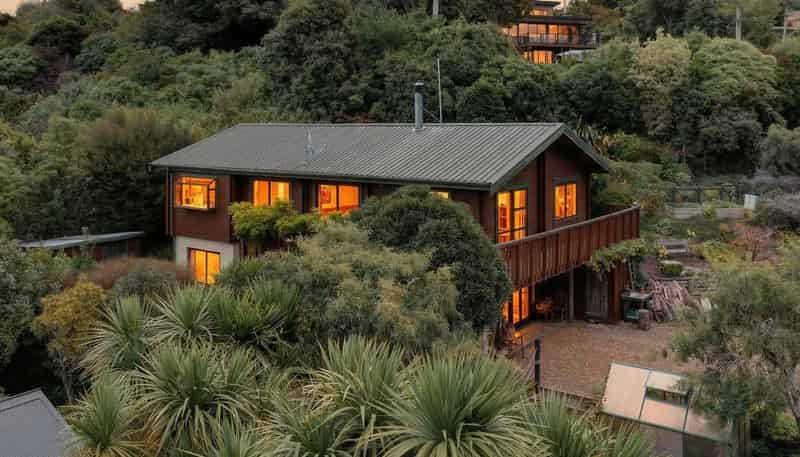 35 Merlincote Crescent, Governors Bay