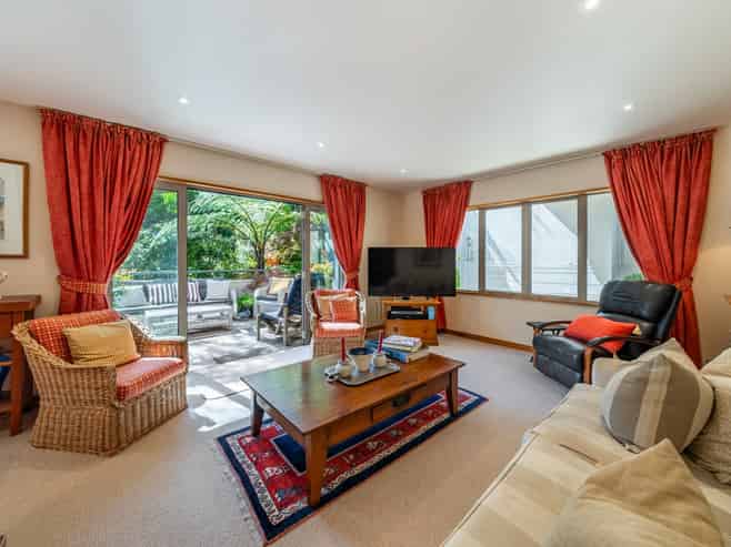 54B Wairere Road, Belmont