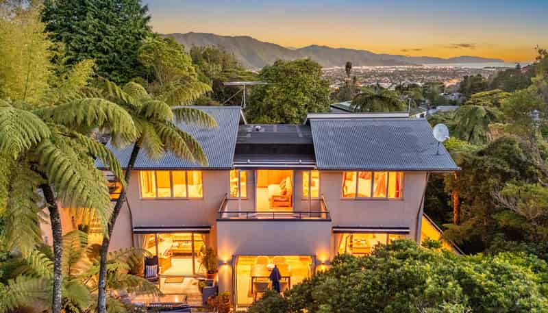 54B Wairere Road, Belmont