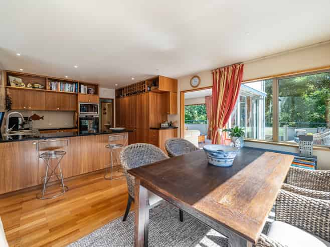 54B Wairere Road, Belmont