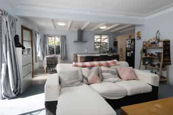 42 Wingatui Road, Mosgiel