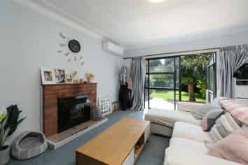 42 Wingatui Road, Mosgiel