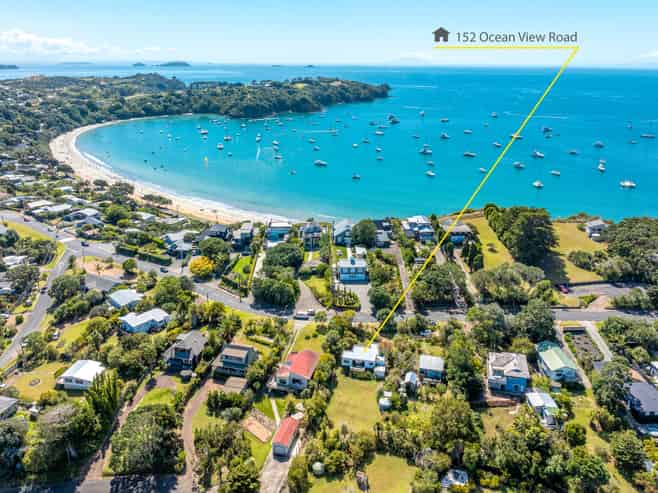 152 Ocean View Road, Oneroa