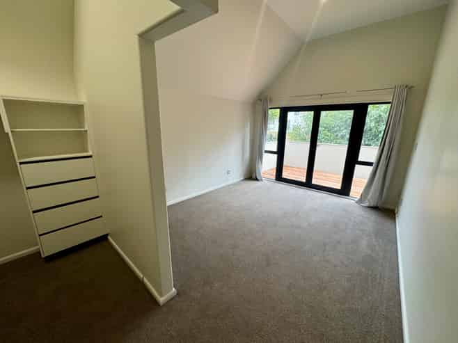 16B Abbotts Way, Remuera