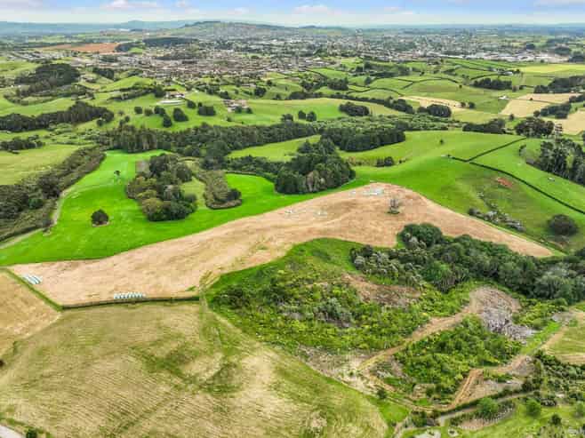 52 Gordon Francis Drive, Pukekohe East