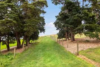 52 Gordon Francis Drive, Pukekohe East