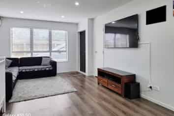 62D Glendale Road, Glen Eden