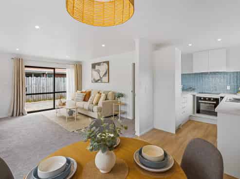 8B Grove Street, SAINT KILDA