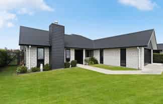 52 Norfolk Drive, Cambridge