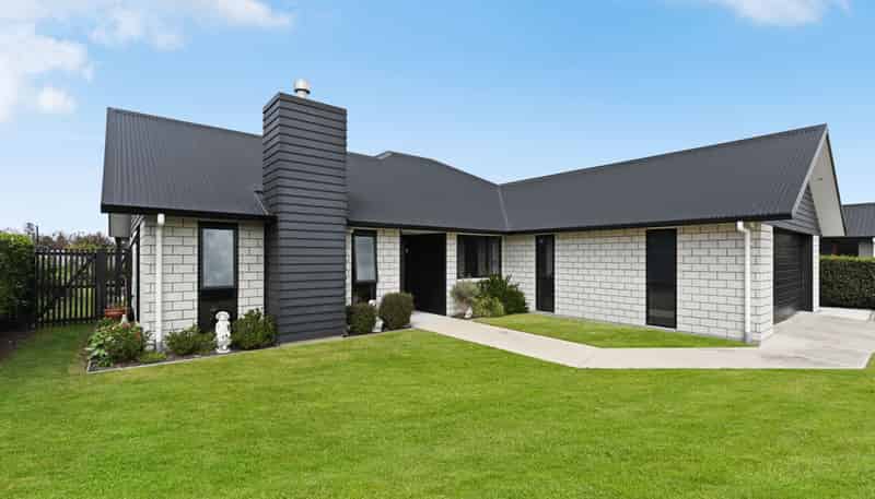 52 Norfolk Drive, Cambridge