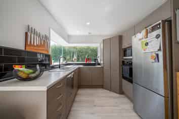 30B Surfers Place, North New Brighton